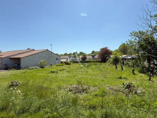 Terrain constructible à vendre 92 700 € 520 m² de terrain Mouilleron le Captif 85000