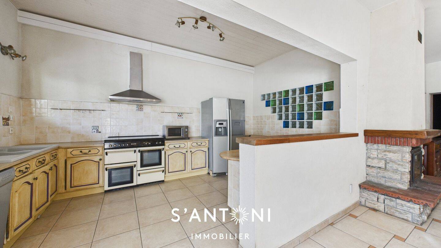 Maison à vendre, 188m², NISSAN LEZ ENSERUNE
