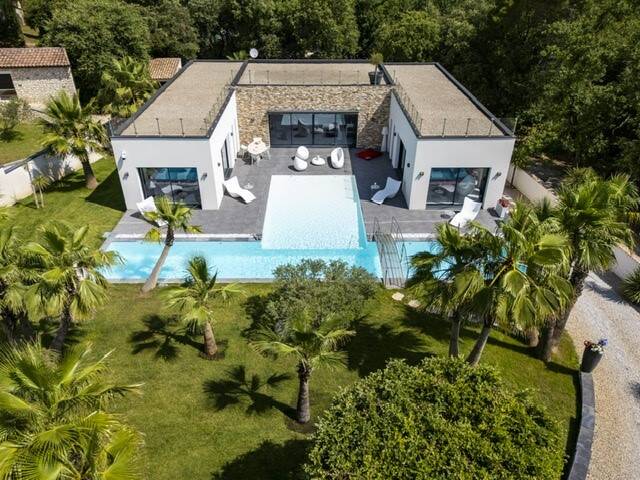 Maison à vendre, 210m², SAINT LAURENT DES ARBRES