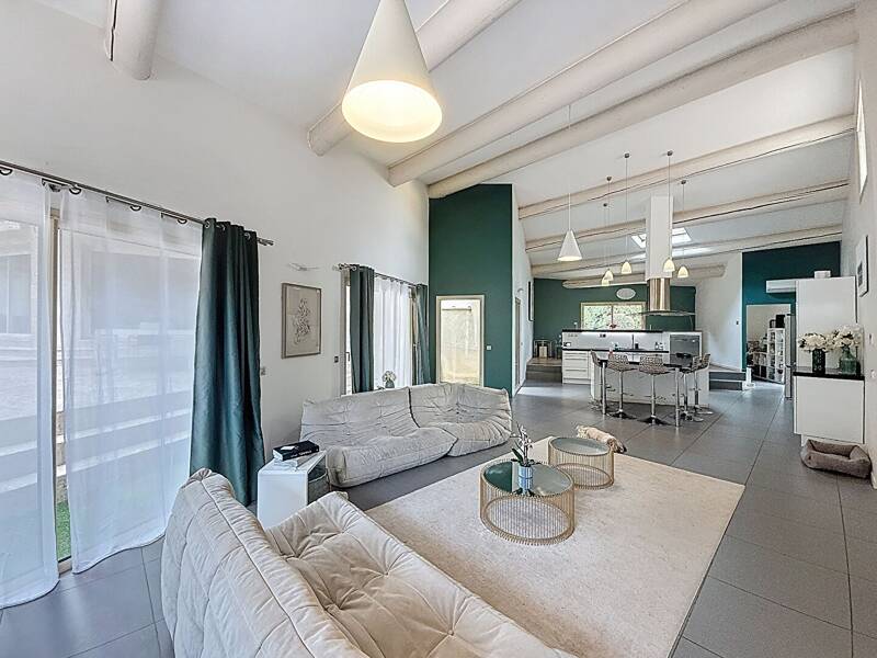 Maison à vendre, 327m², SAINT SATURNIN LES AVIGNON