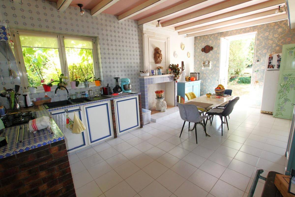 Maison à vendre, 196m², TONNAY BOUTONNE