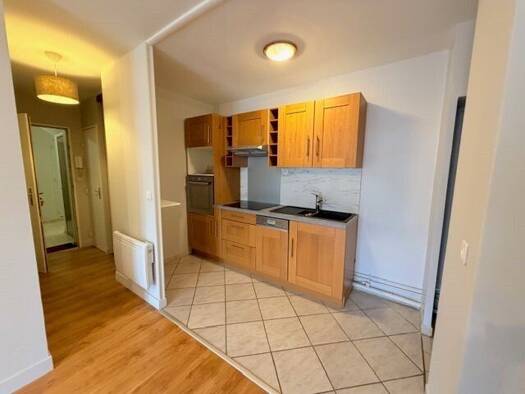 Appartement à louer 830 € 2 pièces 1 chambre 39,9 m² RDC/4 Sud Triel-sur-Seine 78510