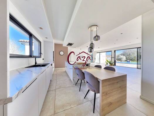 Maison de plain-pied à vendre 494 500 € 6 pièces 4 chambres 165 m² 1 384 m² de terrain Camarsac 33750