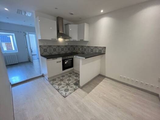 Appartement à louer 595 € 1 pièce 22 m² RDC Faremoutiers 77515