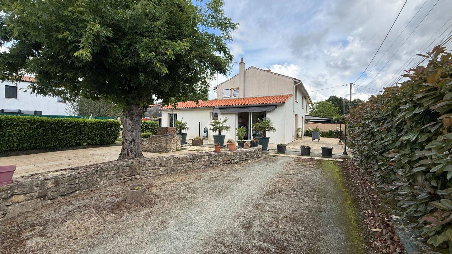 Maison à vendre, 117m², LA ROCHE SUR YON