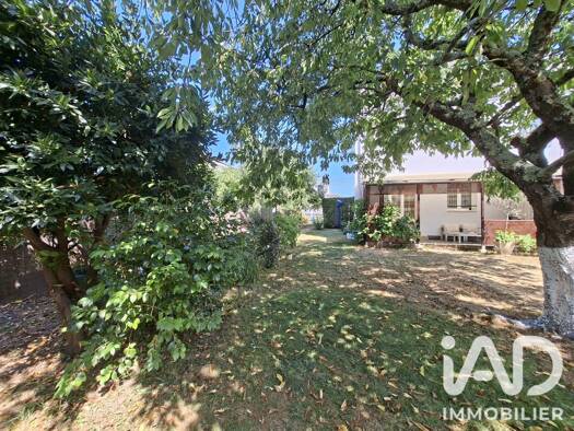 Maison de ville à vendre 209 000 € 5 pièces 3 chambres 119 m² 382 m² de terrain Keropert Pontivy 56300