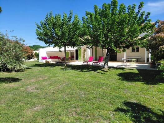Maison à vendre 399 000 € 5 pièces 3 chambres 151 m² 8 192 m² de terrain Gaillan-en-Médoc 33340