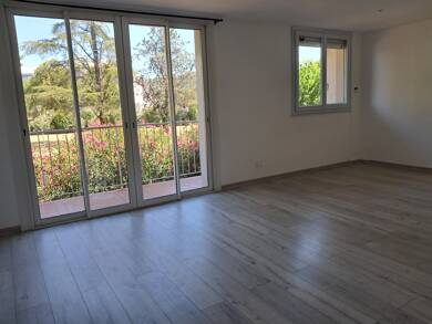 Appartement à louer 790 € 3 pièces 2 chambres 66 m² RDC/1 Cerisaie-Pont d'Aups-Sainte Cile-Beaussaret Draguignan 83300