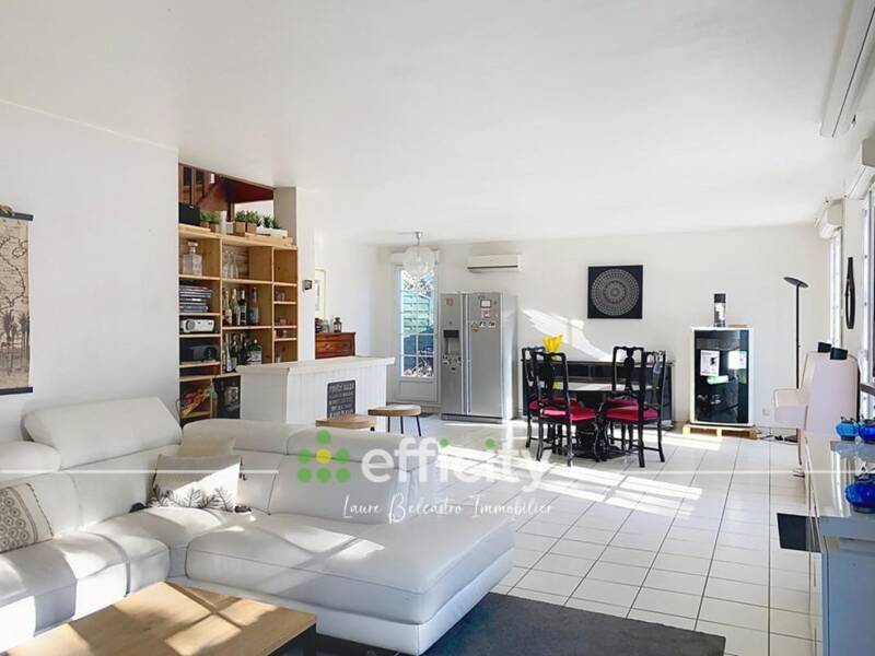 Maison à vendre, 209m², MANDRES LES ROSES