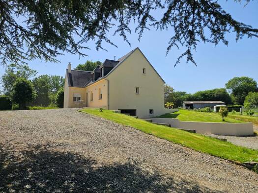 Maison à vendre 355 000 € 6 pièces 5 chambres 156 m² 4 456 m² de terrain Saint-Sauveur-la-Pommeraye 50510