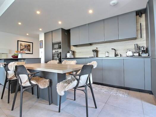 Appartement à vendre 697 000 € 4 pièces 3 chambres 97 m² Étage 1/3 Ville Haute Évian-les-Bains 74500