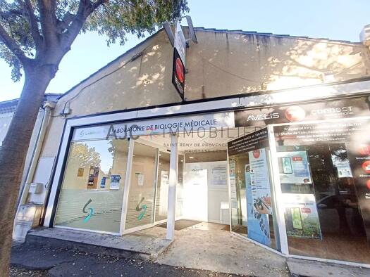 Local commercial à vendre 477 000 € 215 m² de surface de vente Centre Ville Saint-Rémy-de-Provence 13210