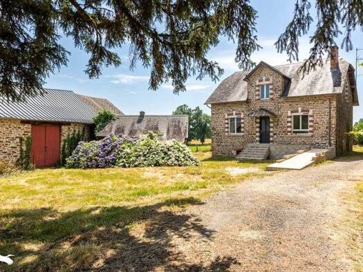 Maison à vendre 169 000 € 3 pièces 2 chambres 68,71 m² 2 500 m² de terrain Saint-Jal 19700