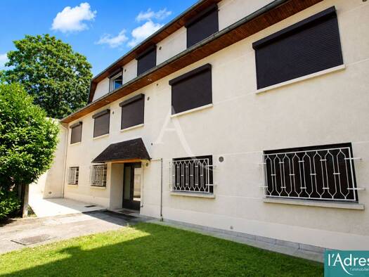 Immeuble à vendre 535 500 € 205,2 m² Le Vieux Bourg Morsang-sur-Orge 91390