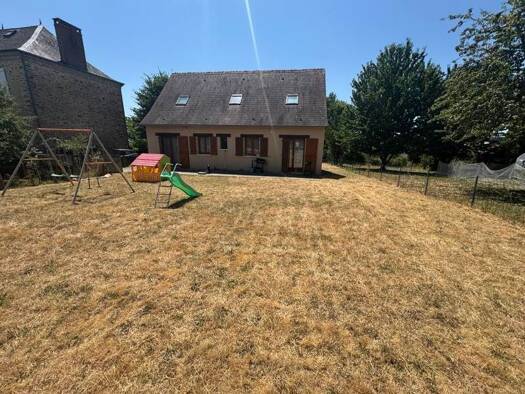 Maison à vendre 133 000 € 5 pièces 4 chambres 110 m² 779 m² de terrain Jumilhac-le-Grand 24630