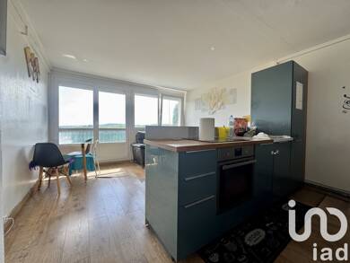 Appartement à vendre 86 000 € 3 pièces 2 chambres 43 m² Étage 5/10 Nord Avon 77210