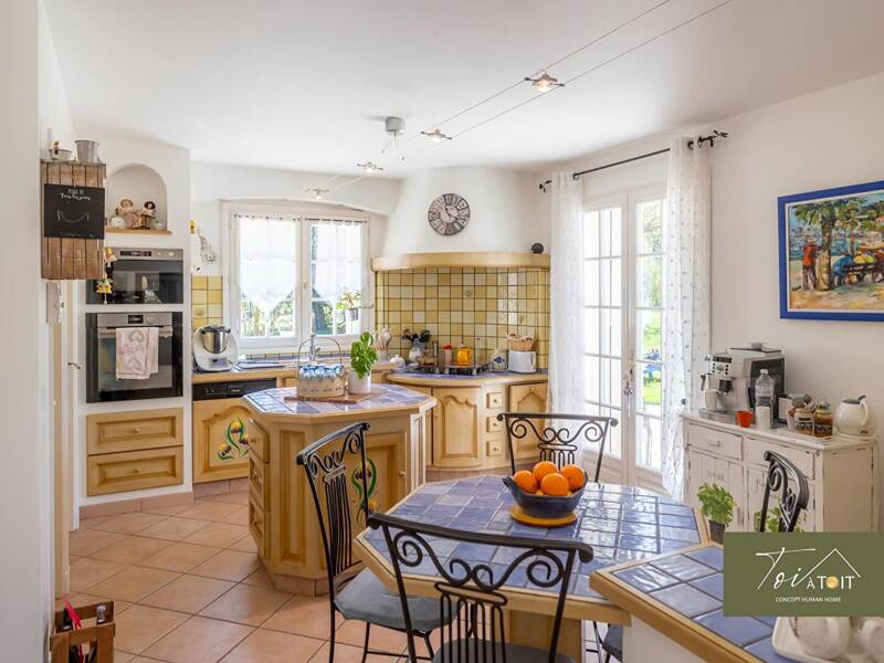 Maison à vendre, 211m², CHABOTTES