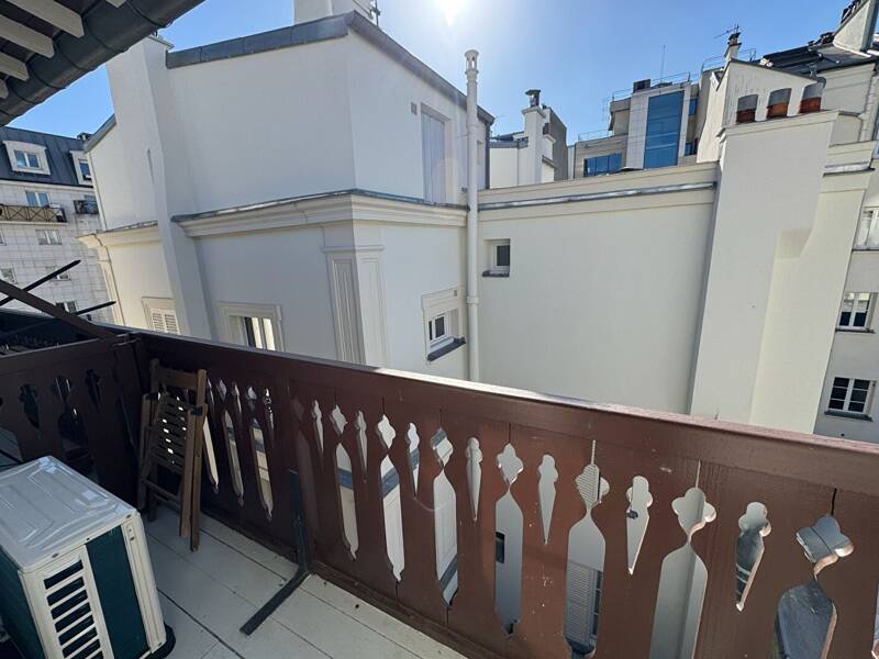 Maison à louer, 13m², LEVALLOIS PERRET