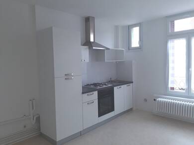 Appartement à louer 430 € 2 pièces 1 chambre 41 m² Étage 2/3 Vichy 03200