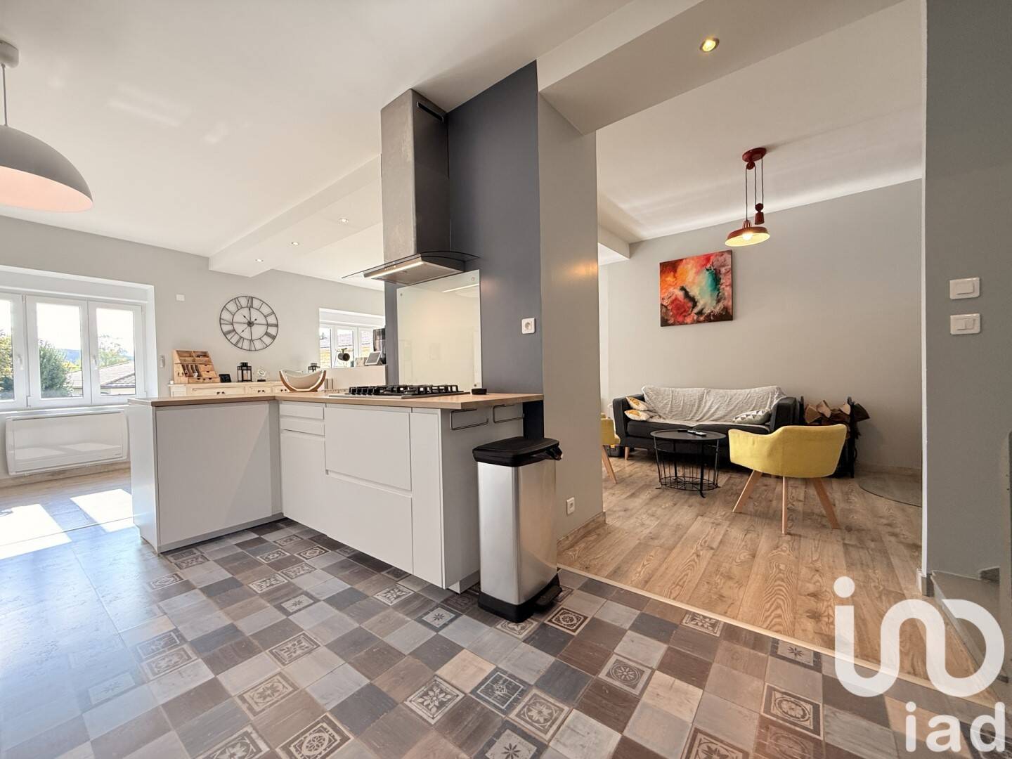 Maison à vendre, 200m², NEUVILLE SUR AIN
