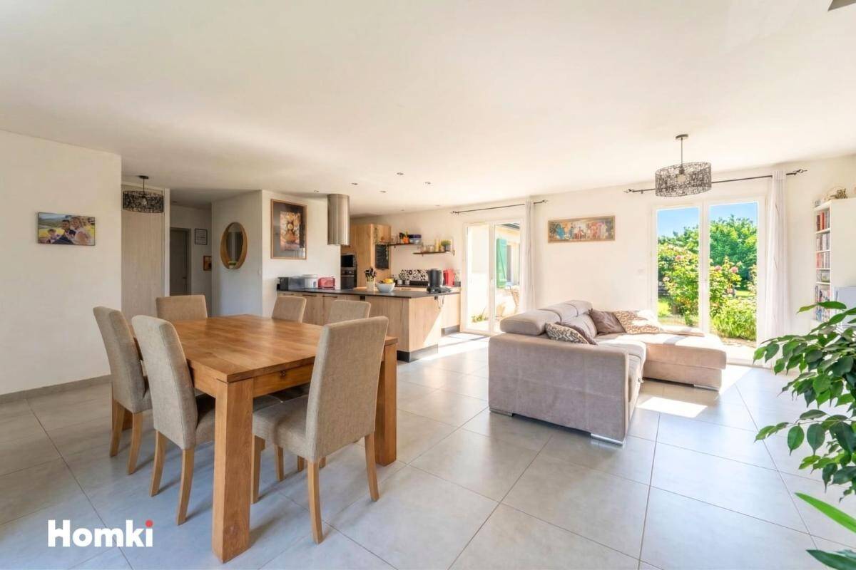 Maison à vendre, 133m², MONTUSSAN