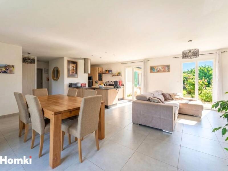 Maison à vendre, 133m², MONTUSSAN