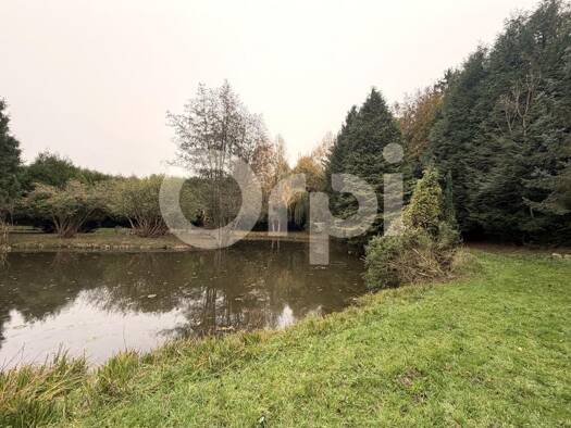 Propriété de loisirs à vendre 76 900 € 11 000 m² de terrain Pont-Saint-Mard 02380