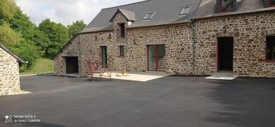 Maison à louer 770 € 4 pièces 3 chambres 132 m² 300 m² de terrain La Croixille 53380