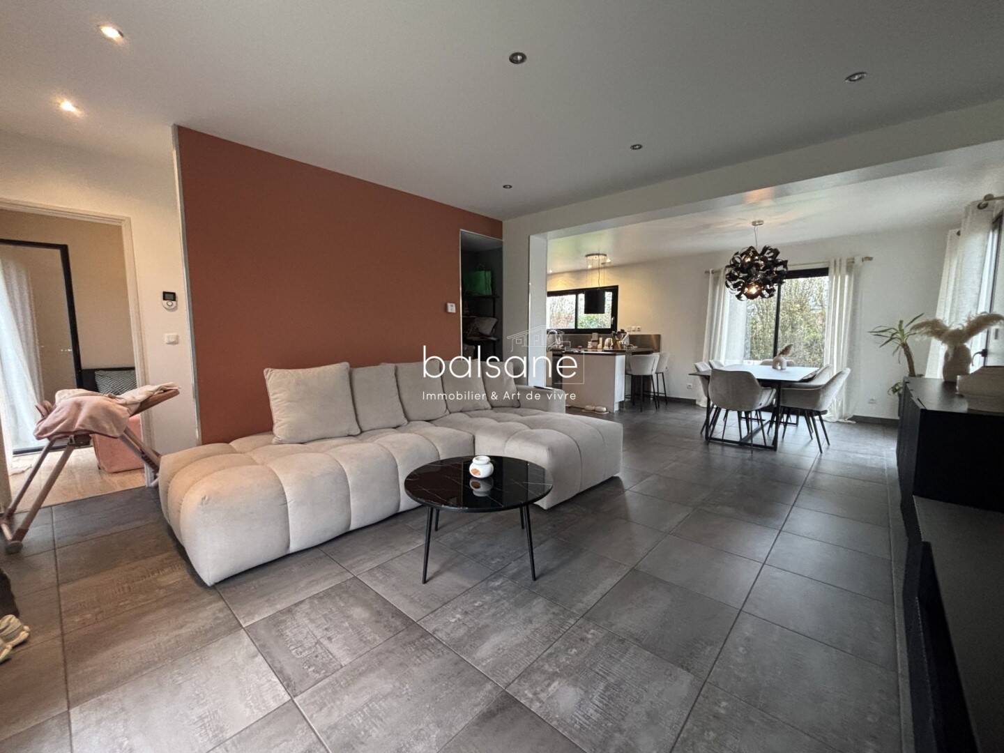 Maison à vendre, 122m², SAINT JEAN DU CARDONNAY