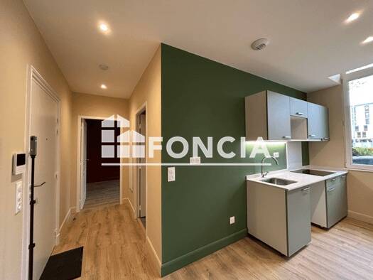 Appartement à louer 560 € 2 pièces 1 chambre 47,6 m² RDC/3 Thermal-Vieux-Vican Vichy 03200