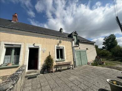 Maison de plain-pied à vendre 72 150 € 2 pièces 1 chambre 55 m² 924 m² de terrain Loche sur Indrois 37460
