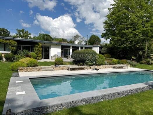 Maison de plain-pied à vendre 2 250 000 € 10 pièces 4 chambres 278 m² 1 445 m² de terrain Le Chesnay 78150