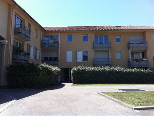 Appartement à louer 691 € 2 pièces 1 chambre 47 m² 1er étage Nord Est Brignais 69530