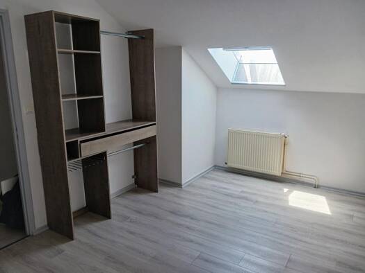 Appartement à louer 590 € 3 pièces 2 chambres 75 m² Conflans-sur-Lanterne 70800