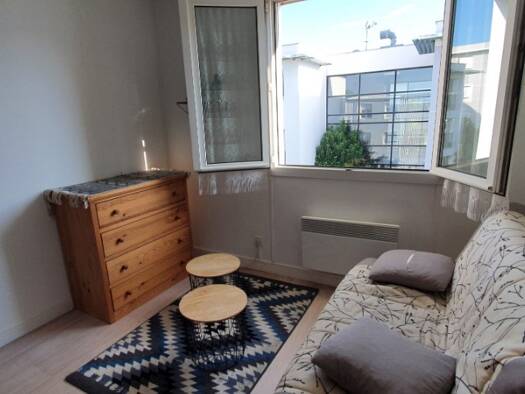 Appartement à louer 570 € 1 pièce 28 m² Étage 2/2 Les Minimes-Tasdon La Rochelle 17000