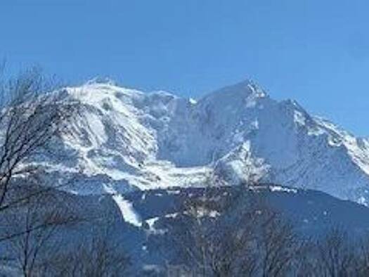 Restaurant à vendre Fonds de commerce 950 000 € 633 m² d'espace de restauration Sallanches 74700