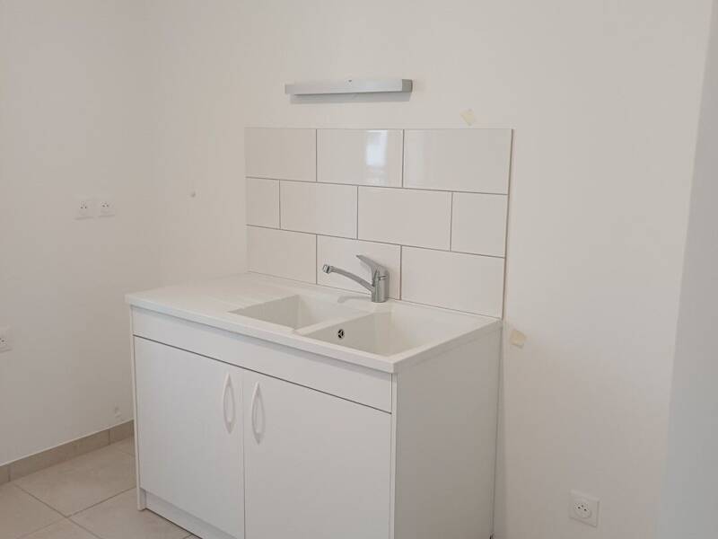 Maison à louer, 74m², LYON 8E