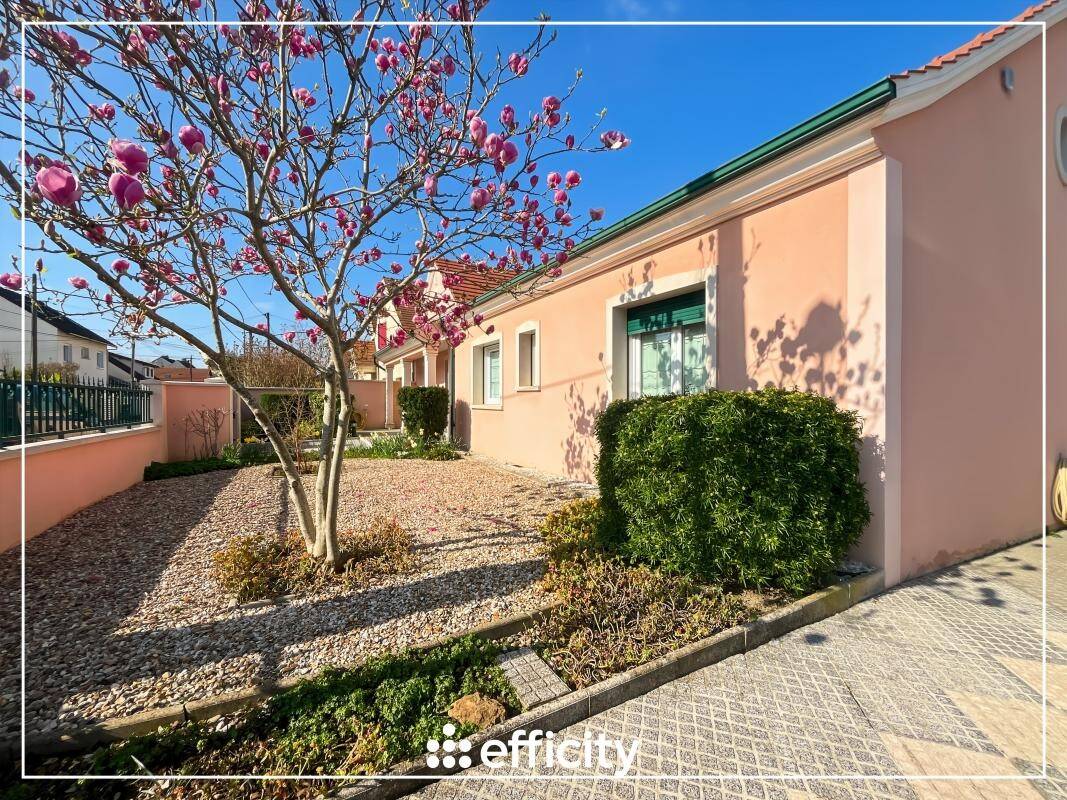 Maison à vendre, 110m², ROISSY EN BRIE
