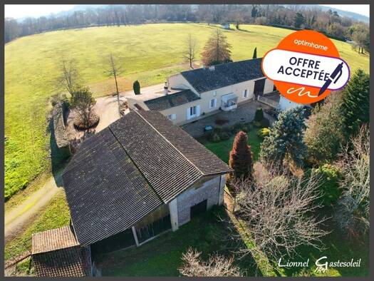 Ferme à vendre 239 000 € 6 pièces 4 chambres 160 m² 66 836 m² de terrain Pineuilh 33220
