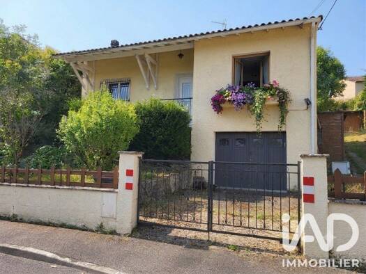 Maison de ville à vendre 179 000 € 4 pièces 3 chambres 115 m² 532 m² de terrain Charles de Gaulle Cahors 46000