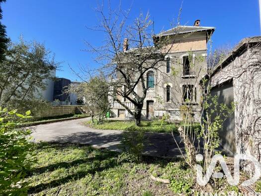 Maison de ville à vendre 591 000 € 14 pièces 10 chambres 241,1 m² 818 m² de terrain Allies-Clos d'Or Grenoble 38000