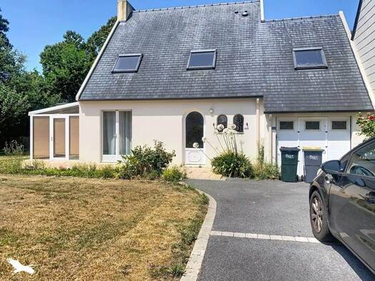 Maison de plain-pied à vendre 333 585 € 1 pièce 3 chambres 132 m² 645 m² de terrain Bourg Nord Guipavas 29490