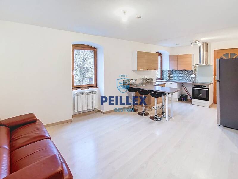 Maison à louer, 63m², FESSY