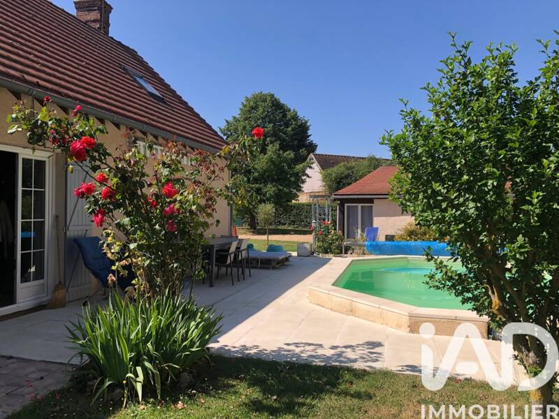 Maison à vendre, 131m², SAINT JEAN DE REBERVILLIERS