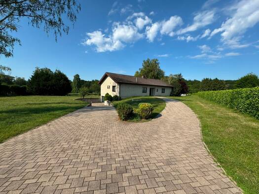 Maison de plain-pied à vendre 580 000 € 6 pièces 4 chambres 161 m² Ernestviller 57510