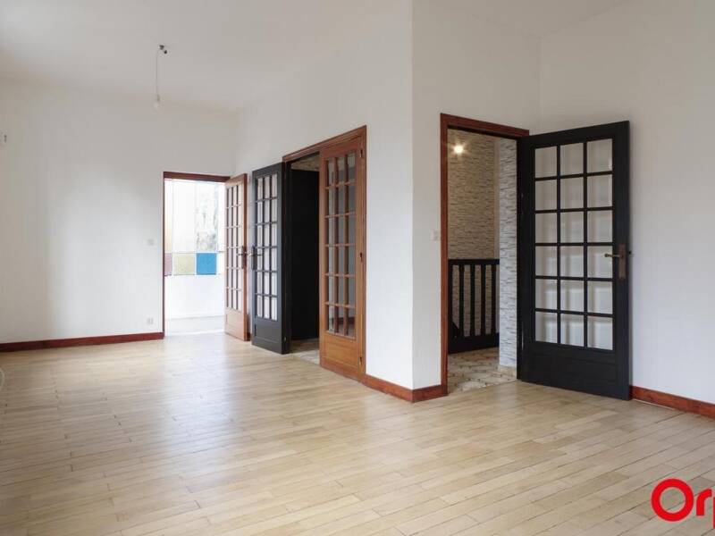 Maison à louer, 109m², LYON 3E