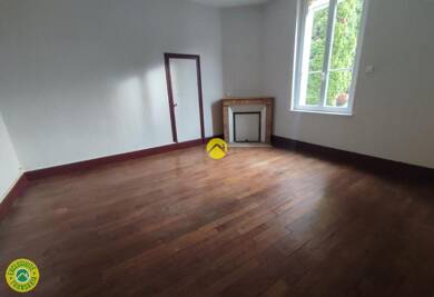 Maison à vendre 77 500 € 5 pièces 3 chambres 80 m² 217 m² de terrain Vailly-sur-Sauldre 18260