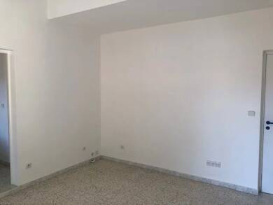 Appartement à louer 780 € 1 pièce 34 m² Saint-André-de-la-Roche 06730