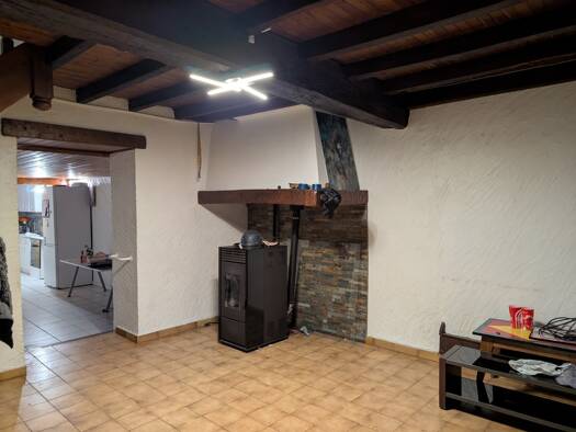 Appartement à louer 560 € 3 pièces 2 chambres 80,8 m² RDC Lohitzun-Oyhercq 64120