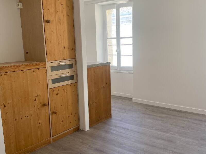 Maison à louer, 16m², PAUILLAC